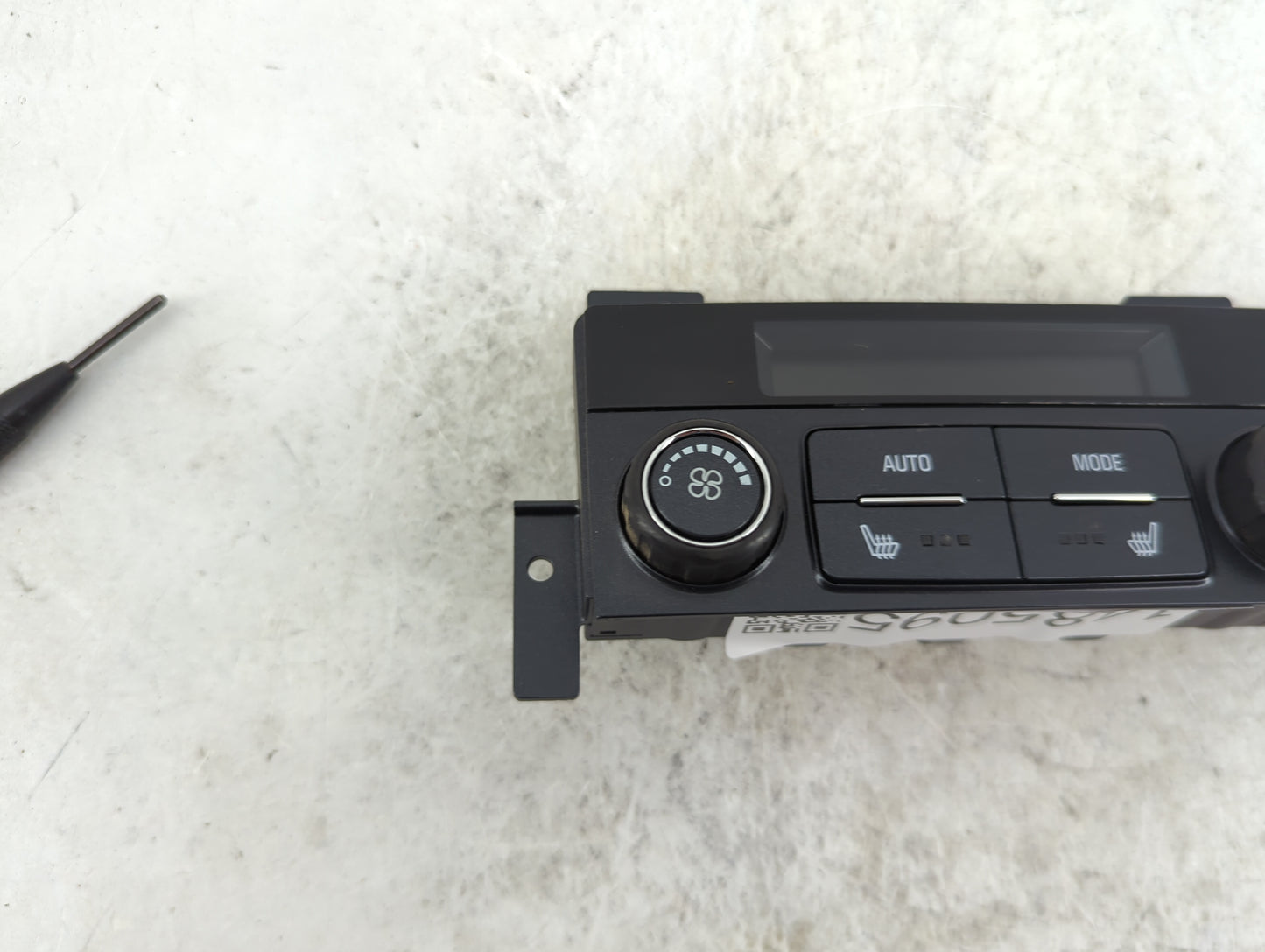 2018-2020 Buick Enclave Climate Control Module Temperature AC/Heater Replacement P/N:23507153 3320100000000X Fits OEM Used A