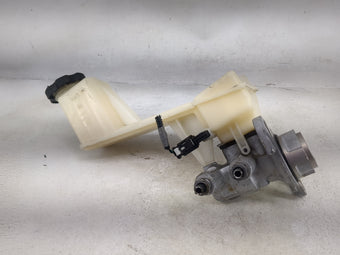 compare product 2020-2020 Buick Enclave Brake Master Cylinder 1491085