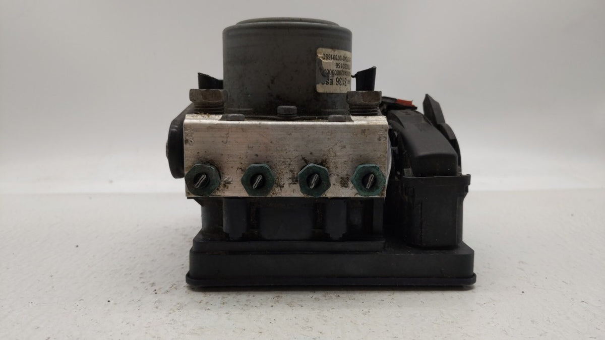 2018 Buick Enclave Anti-Lock Brake ABS Pump Module Actuator OEM P/N:84408136 84497292 Fits OEM Used Auto Parts - Oemusedauto