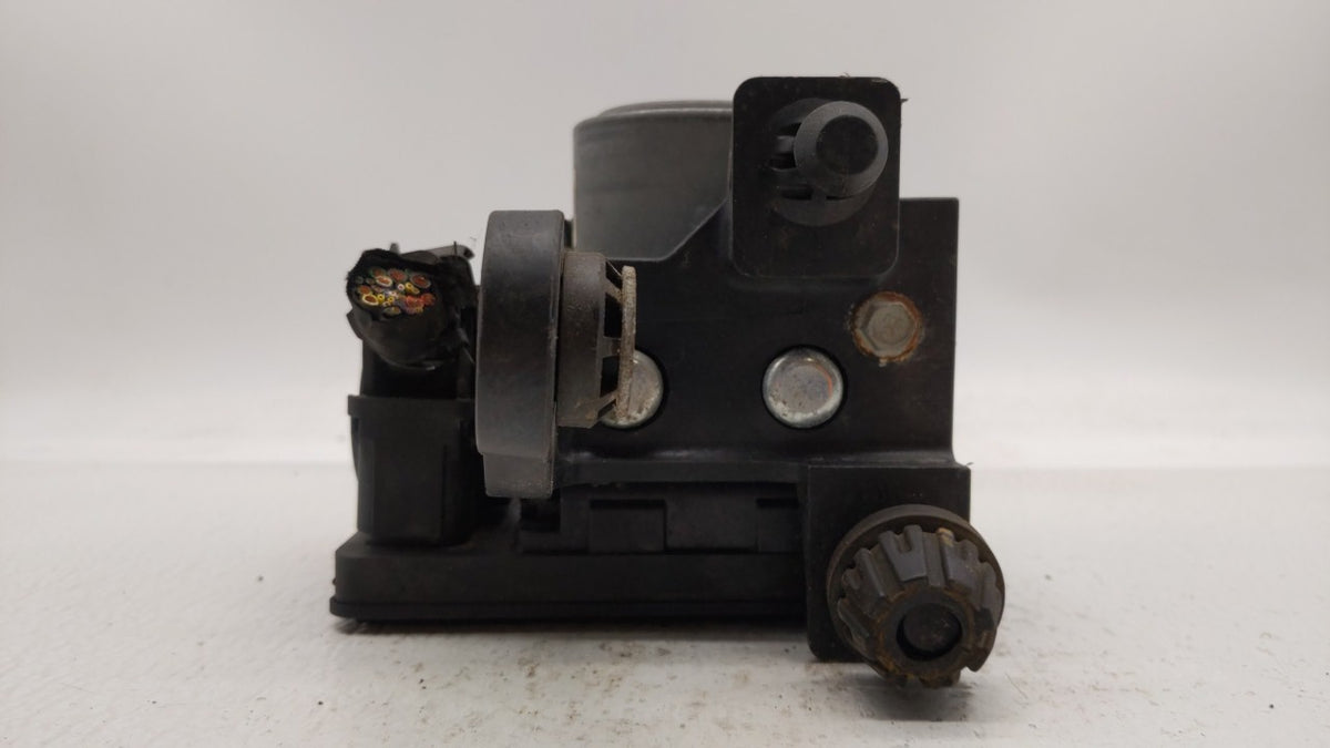 2018 Buick Enclave Anti-Lock Brake ABS Pump Module Actuator OEM P/N:84408136 84497292 Fits OEM Used Auto Parts - Oemusedauto
