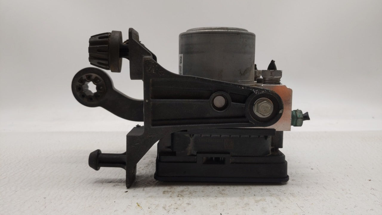 2018 Buick Enclave ABS Pump Control Module Replacement P/N:84343137 84408136, 84497292 Fits OEM Used Auto Parts - Oemusedaut