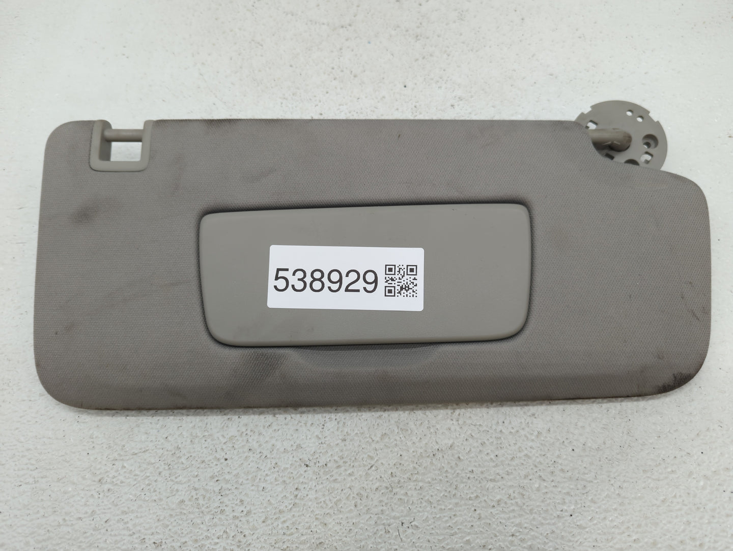 2018-2020 Buick Enclave Sun Visor Shade Replacement Passenger Right Mirror Fits Fits 2018 2019 2020 OEM Used Auto Parts - Oe