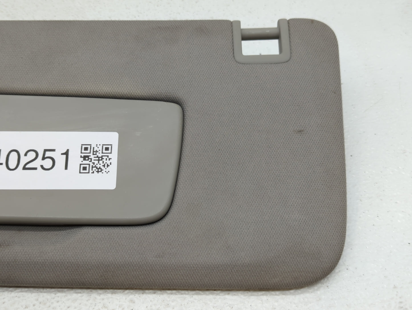 2018-2020 Buick Enclave Sun Visor Shade Replacement Driver Left Mirror Fits Fits 2018 2019 2020 OEM Used Auto Parts - Oemuse