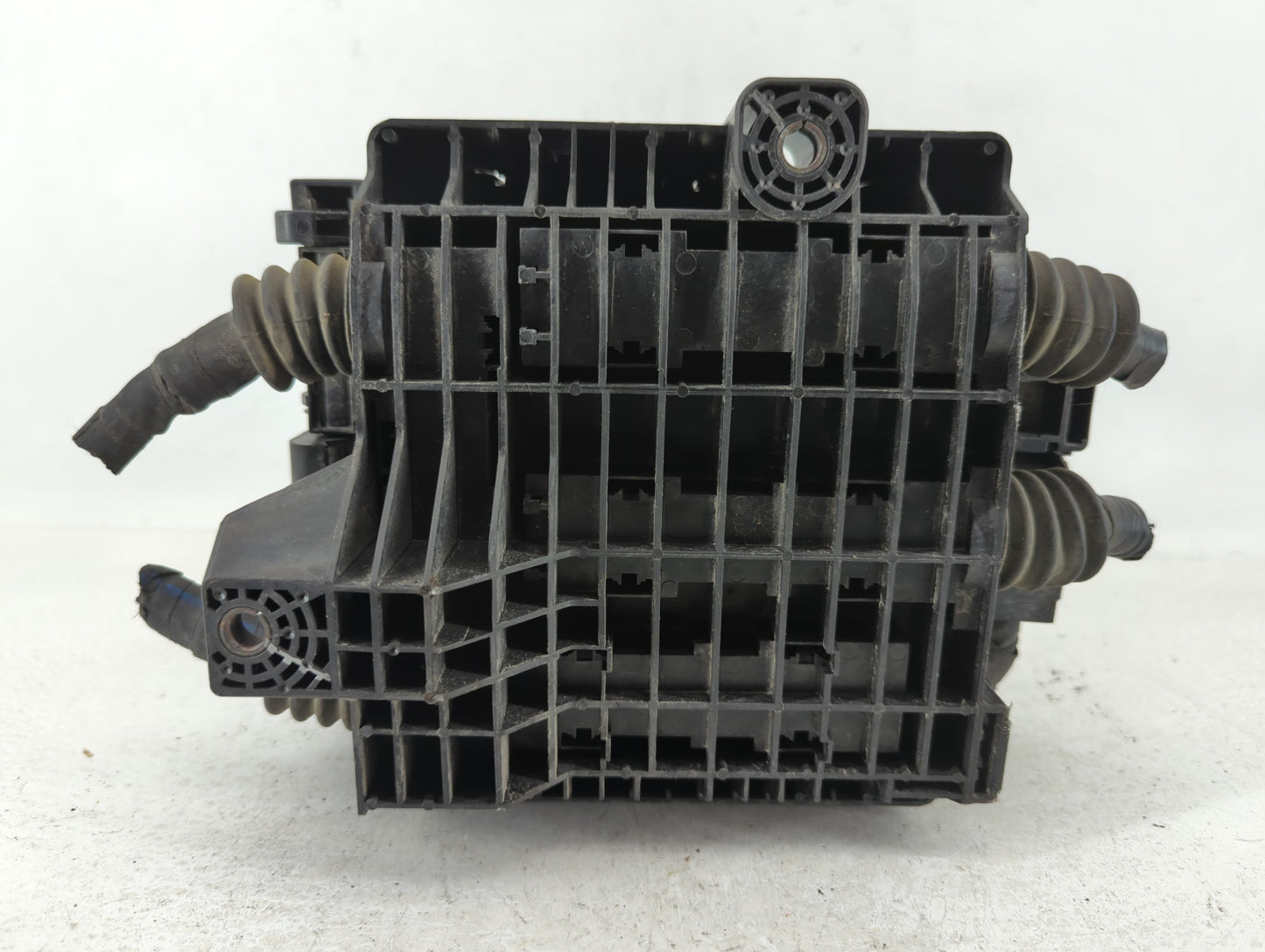 2018 Buick Enclave Fusebox Fuse Box Panel Relay Module P/N:7154-0936-30 Fits OEM Used Auto Parts - Oemusedautoparts1.com