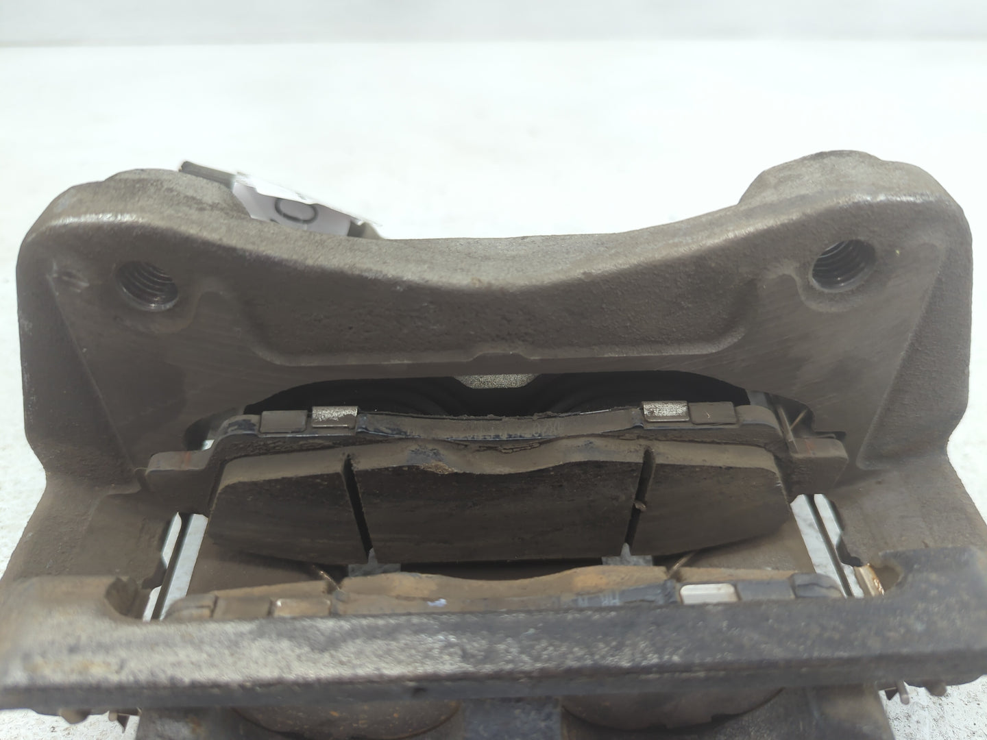 2018-2020 Buick Enclave Front Passenger Right Brake Caliper - Oemusedautoparts1.com