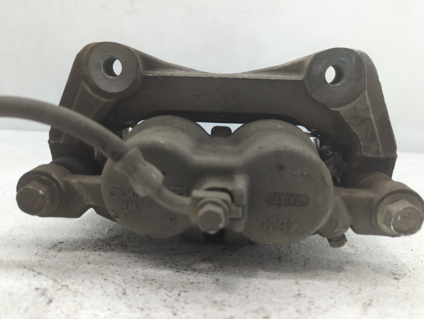 2018-2020 Buick Enclave Front Driver Left Brake Caliper - Oemusedautoparts1.com