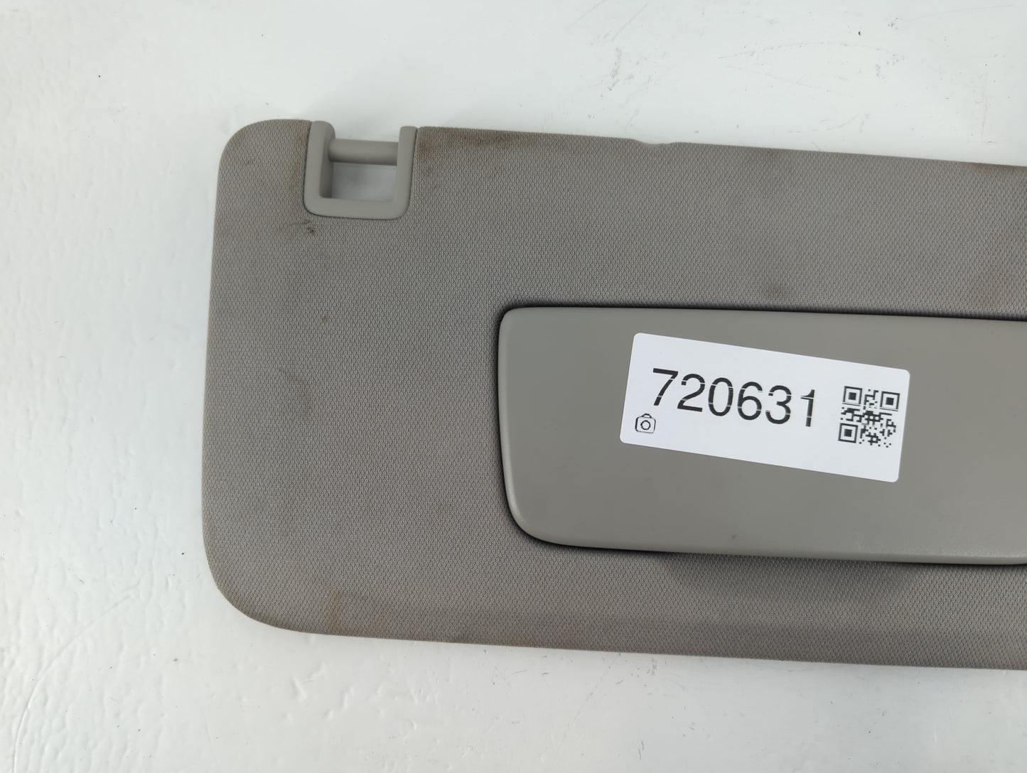 2018-2020 Buick Enclave Sun Visor Shade Replacement Passenger Right Mirror Fits Fits 2018 2019 2020 OEM Used Auto Parts - Oe