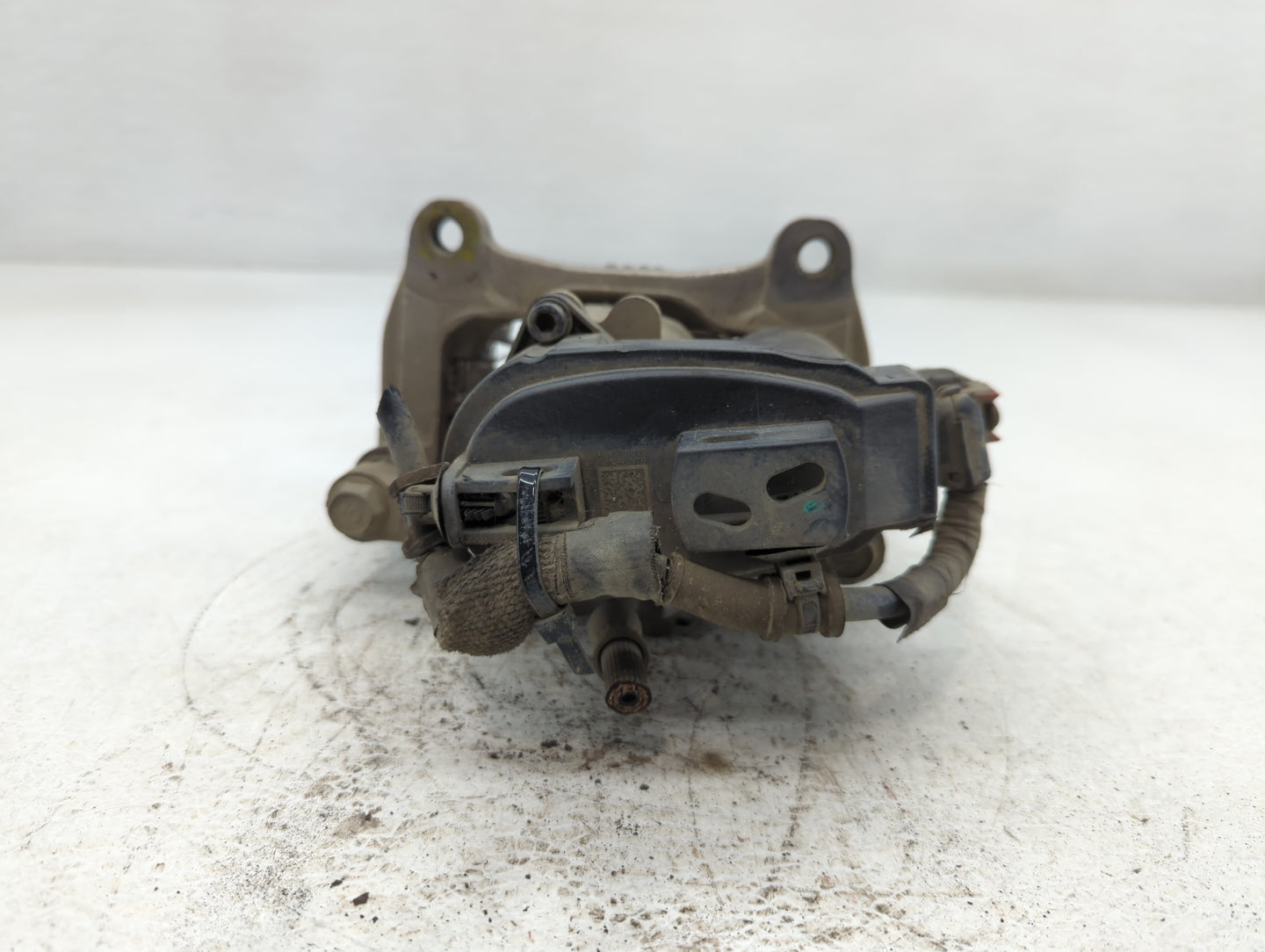 2018-2020 Buick Enclave Front Driver Left Brake Caliper - Oemusedautoparts1.com