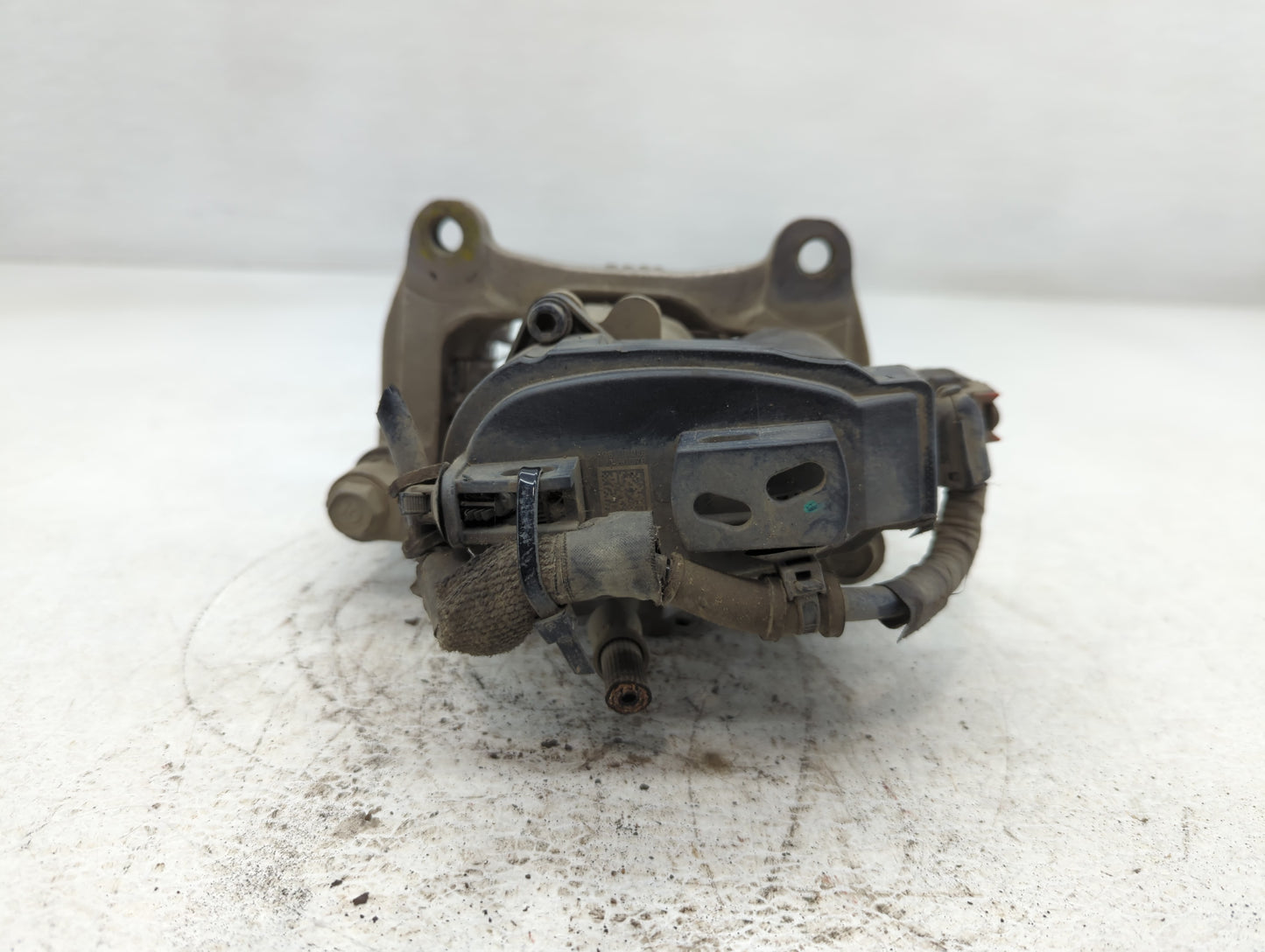 2018-2020 Buick Enclave Front Driver Left Brake Caliper - Oemusedautoparts1.com