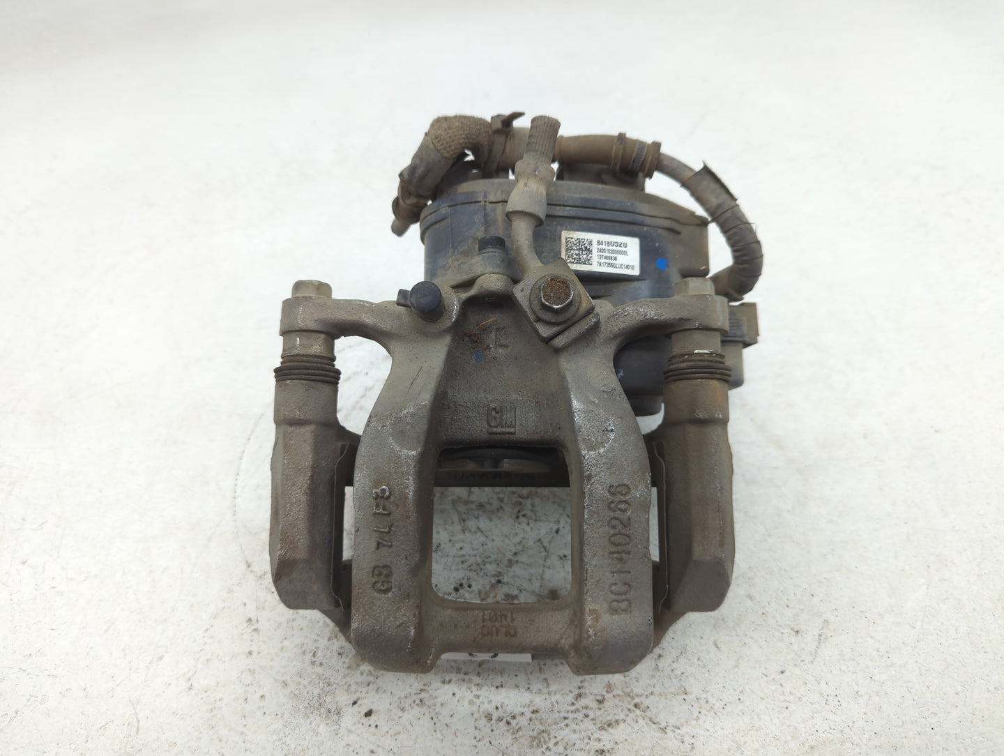 2018-2020 Buick Enclave Front Driver Left Brake Caliper - Oemusedautoparts1.com