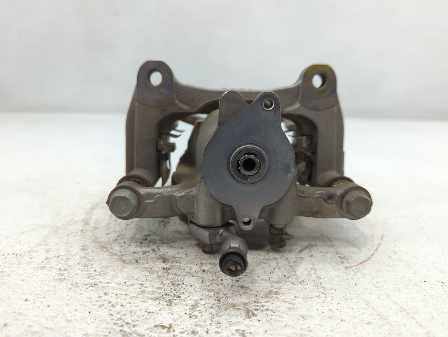 2018-2020 Buick Enclave Front Passenger Right Brake Caliper - Oemusedautoparts1.com