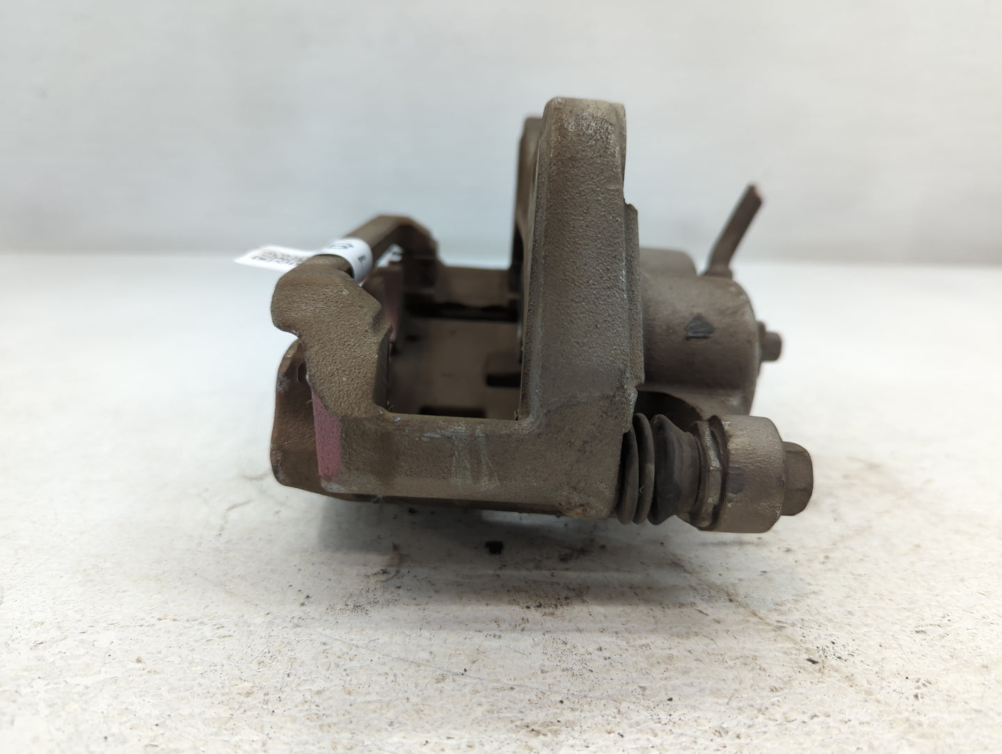 2018-2020 Buick Enclave Front Passenger Right Brake Caliper - Oemusedautoparts1.com