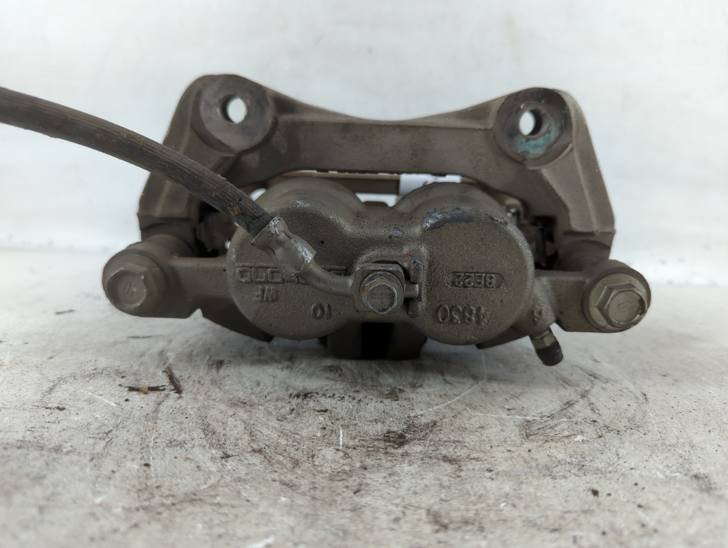 2018-2020 Buick Enclave Front Driver Left Brake Caliper - Oemusedautoparts1.com