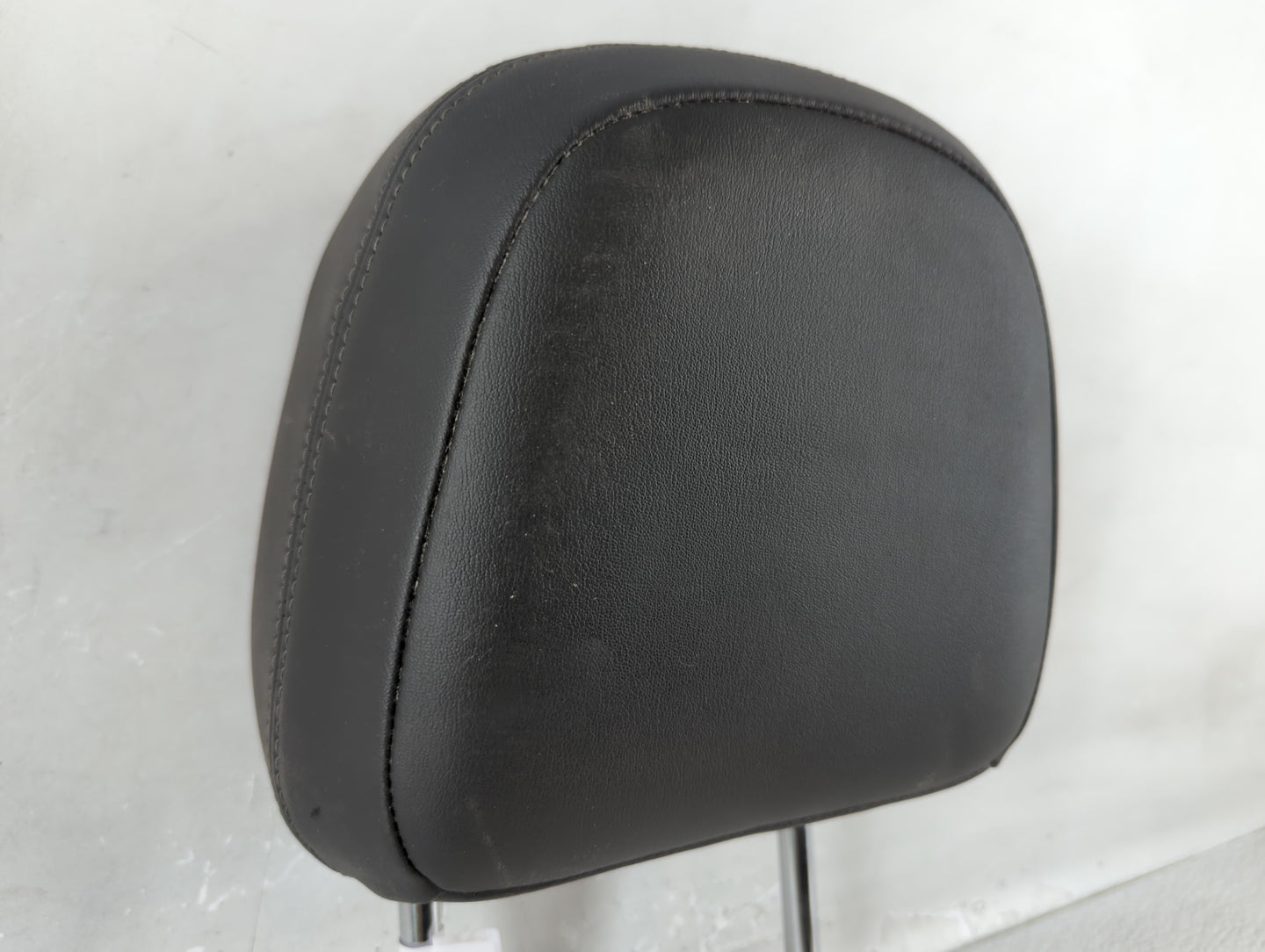 2015-2016 Buick Encore Headrest Head Rest Front Driver Passenger Seat Fits Fits 2015 2016 OEM Used Auto Parts - Oemusedautop