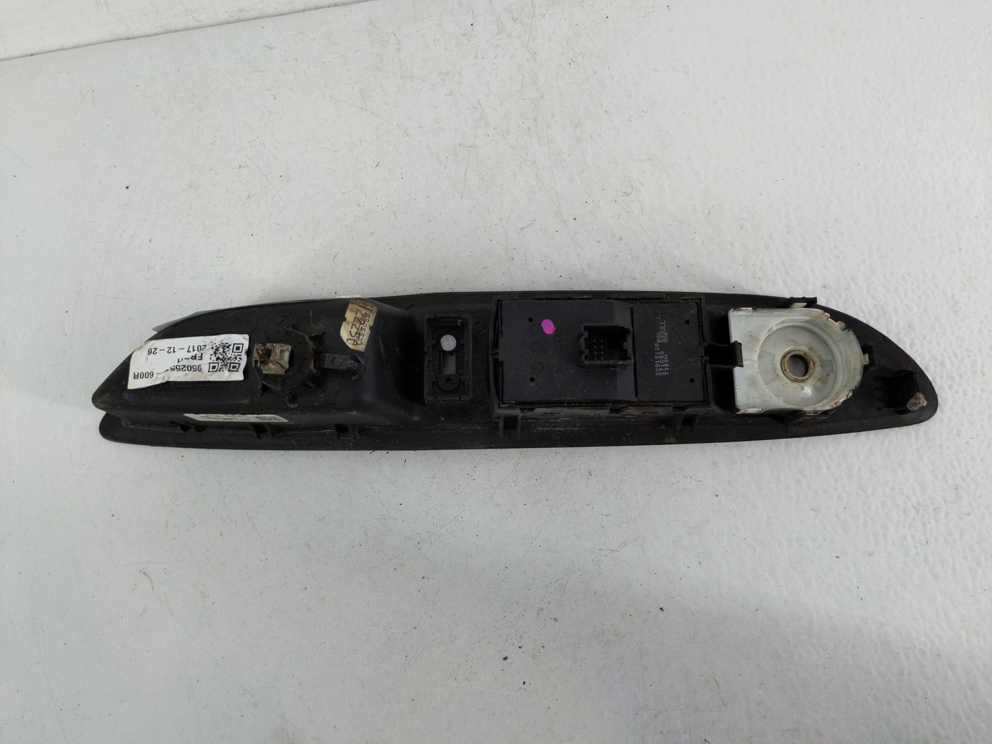2017-2020 Buick Encore Master Power Window Switch Replacement Driver Side Left P/N:95025518-600R Fits Fits 2017 2018 2019 20