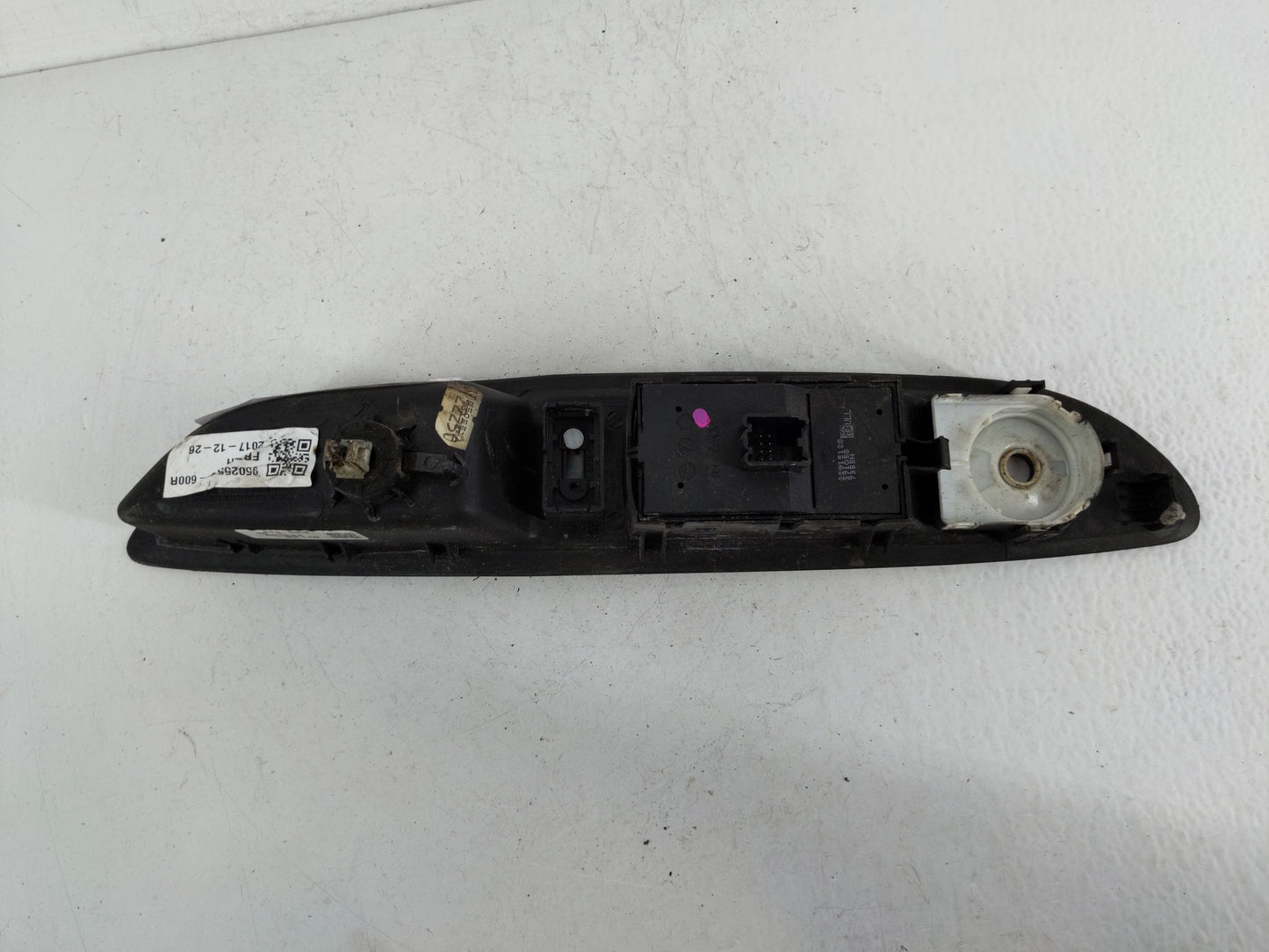 2017-2020 Buick Encore Master Power Window Switch Replacement Driver Side Left P/N:95025518-600R Fits Fits 2017 2018 2019 20