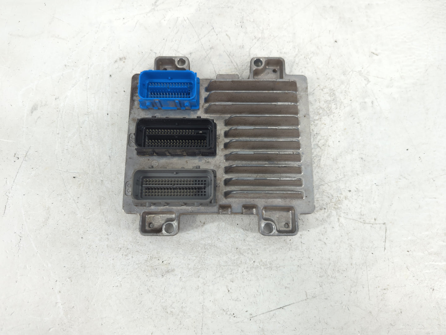 2017-2021 Buick Encore PCM Engine Control Computer ECU ECM PCU OEM P/N:12685776 Fits Fits 2017 2018 2019 2020 2021 OEM Used 