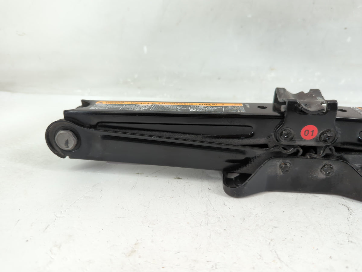 2018 Buick Encore Spare Scissor Car Jack - Oemusedautoparts1.com