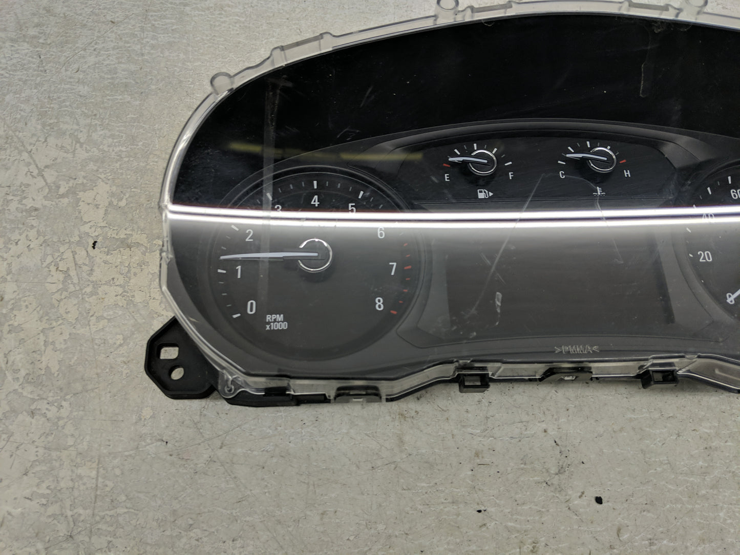 2017-2018 Buick Encore Instrument Cluster Speedometer Gauges P/N:42539743 Fits Fits 2017 2018 OEM Used Auto Parts - Oemuseda