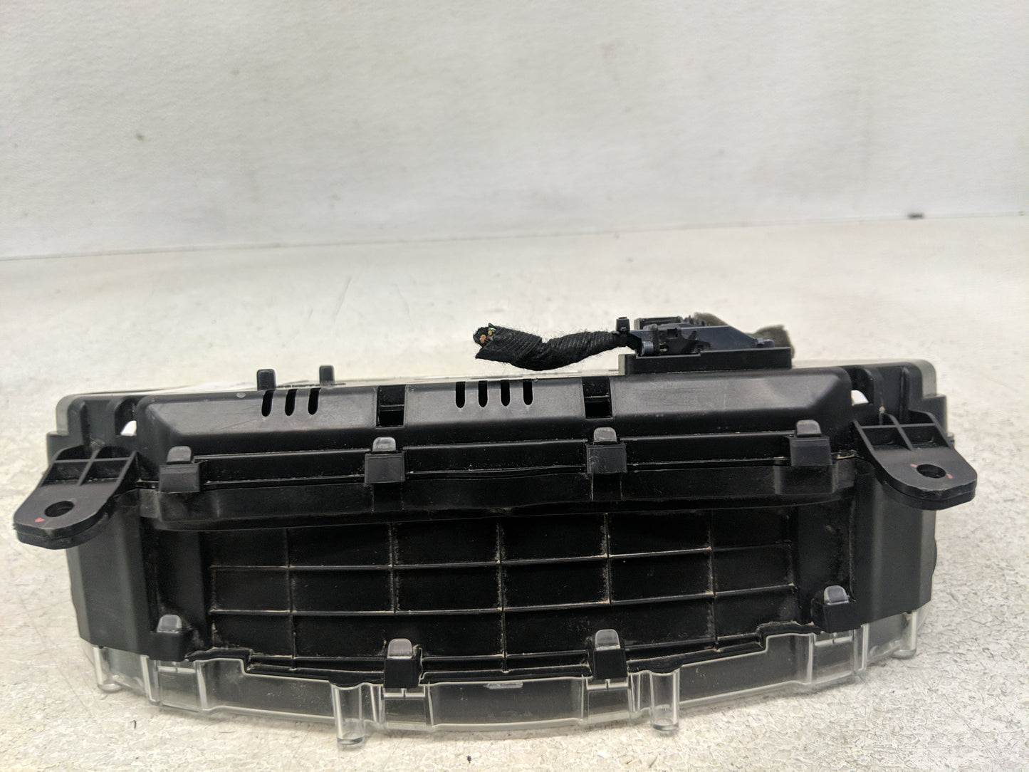 2017-2018 Buick Encore Instrument Cluster Speedometer Gauges P/N:42539743 Fits Fits 2017 2018 OEM Used Auto Parts - Oemuseda