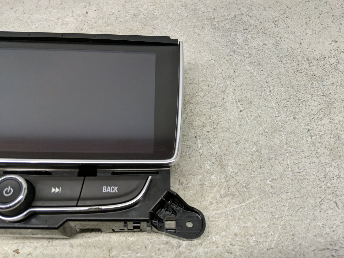 2017-2021 Buick Encore Radio Control Panel - Oemusedautoparts1.com