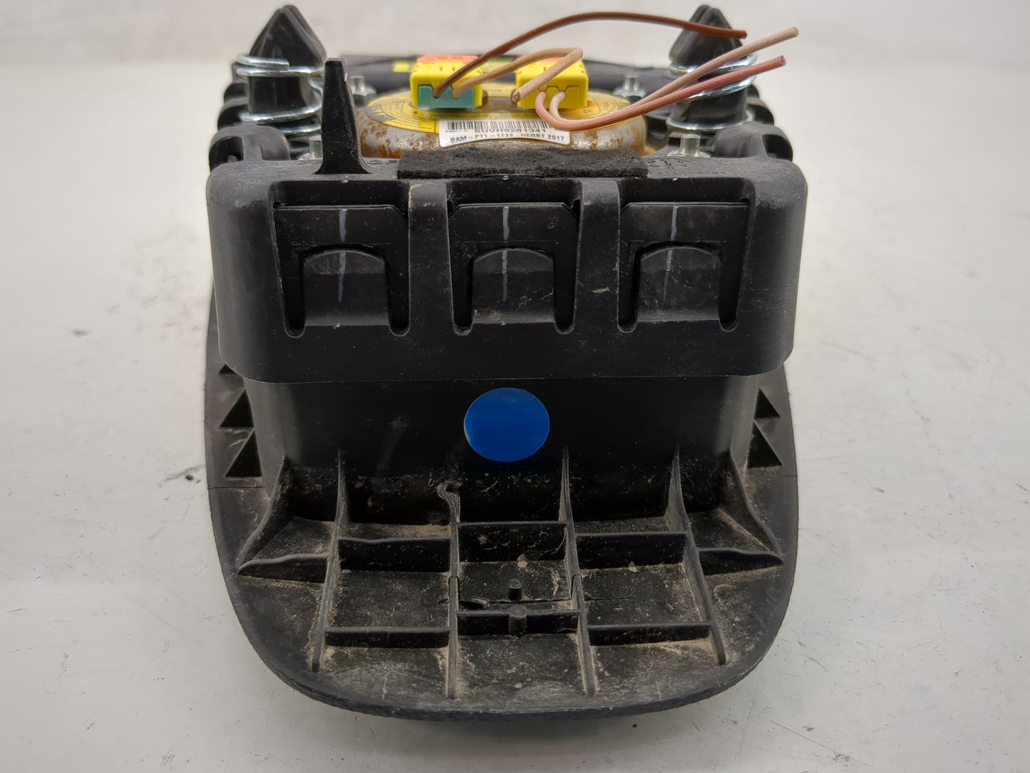 2013-2020 Buick Encore Air Bag Driver Left Steering Wheel Mounted P/N:95328147 Fits Fits 2013 2014 2015 2016 2017 2018 2019 