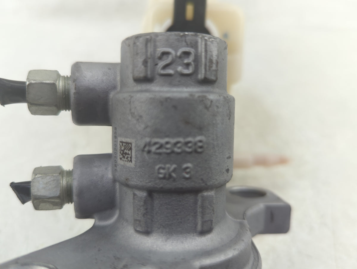 2013-2021 Buick Encore Brake Master Cylinder 1383242 - Oemusedautoparts1.com