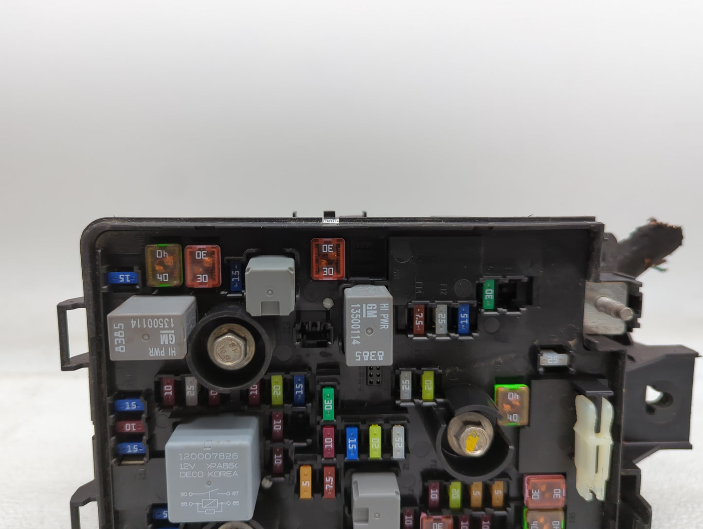 2018-2020 Buick Encore Fusebox Fuse Box Panel Relay Module P/N:42588100 Fits Fits 2018 2019 2020 OEM Used Auto Parts - Oemus