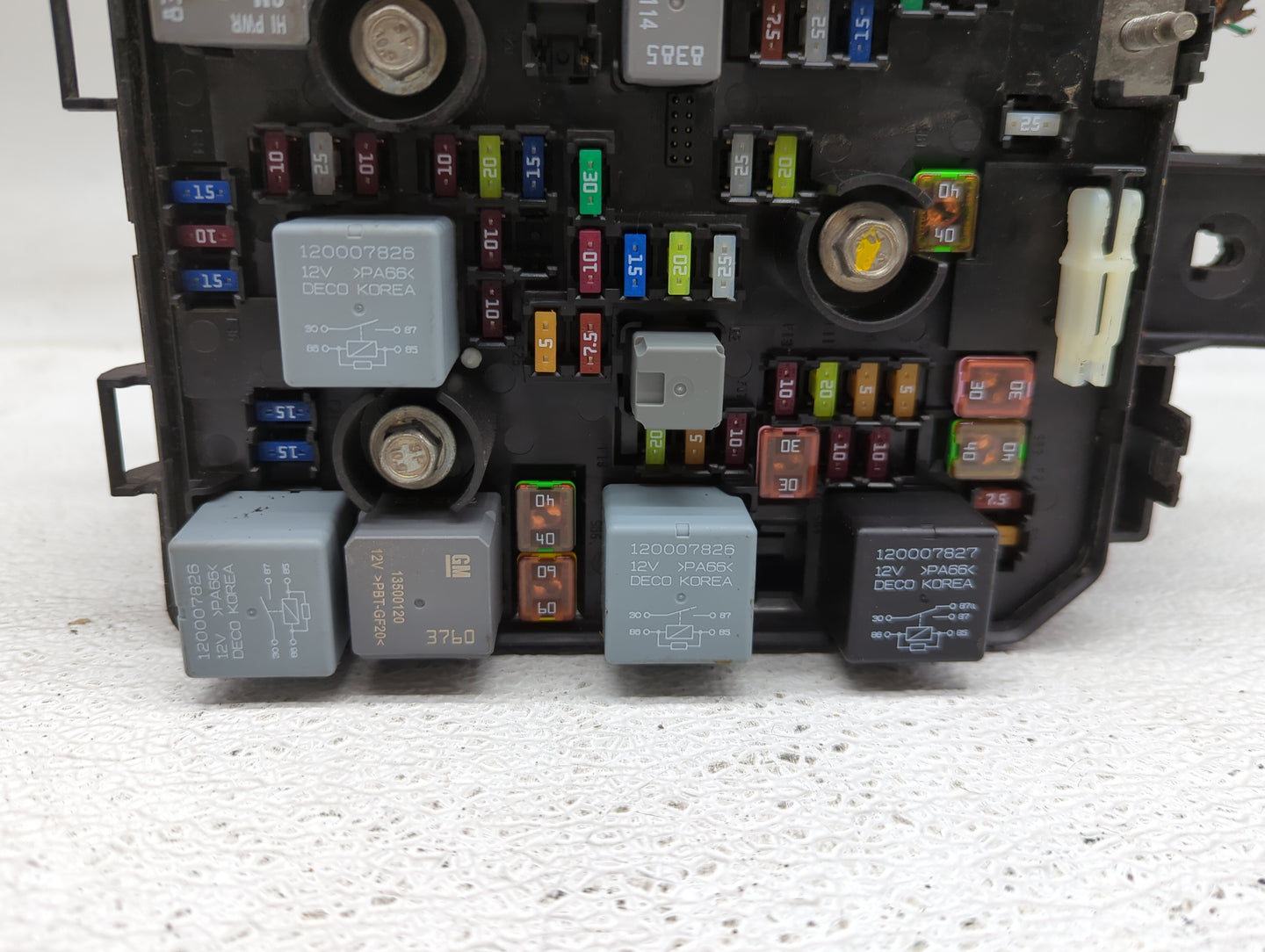 2018-2020 Buick Encore Fusebox Fuse Box Panel Relay Module P/N:42588100 Fits Fits 2018 2019 2020 OEM Used Auto Parts - Oemus
