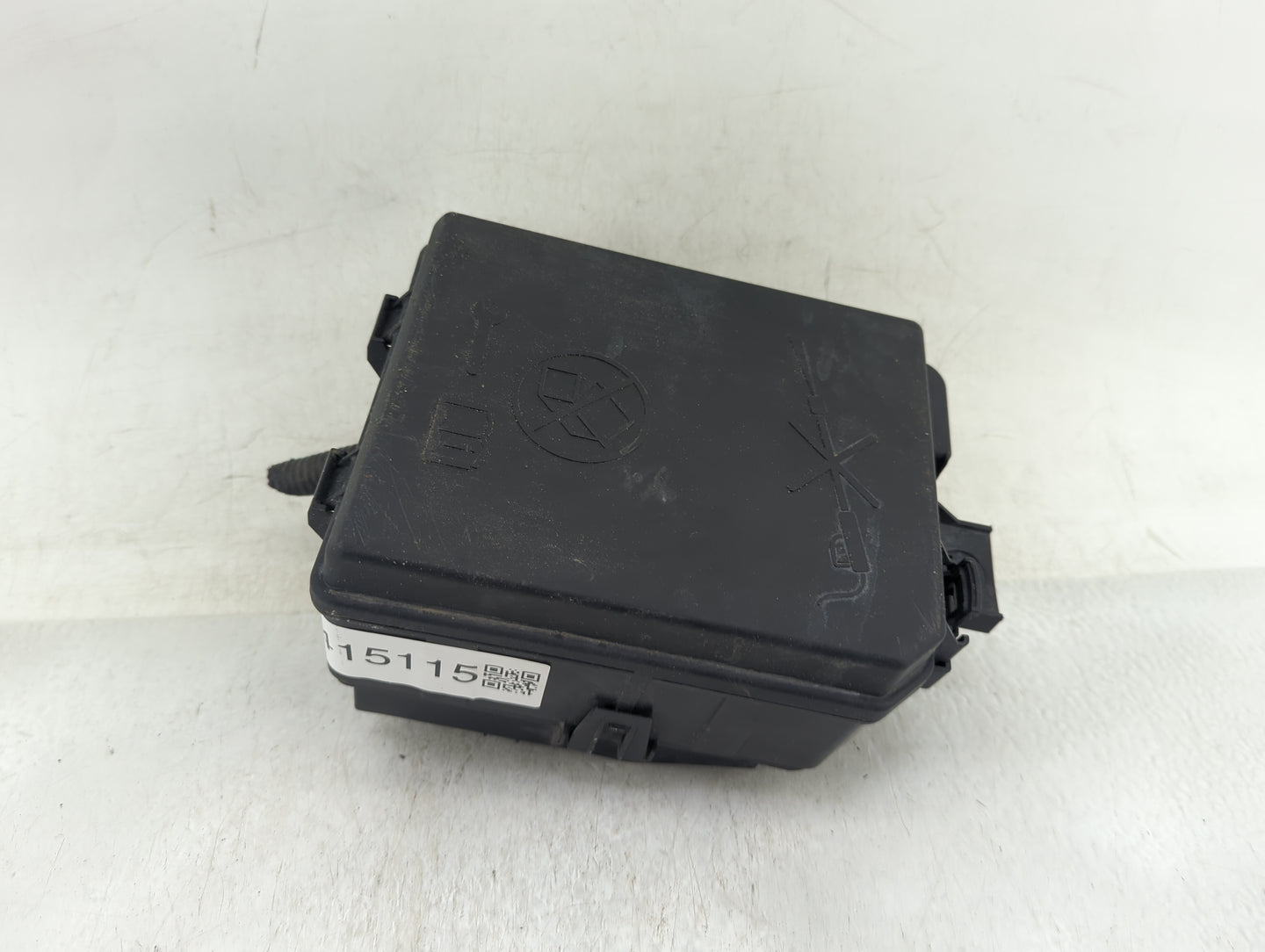 2018-2020 Buick Encore Fusebox Fuse Box Panel Relay Module P/N:42588098 Fits Fits 2018 2019 2020 OEM Used Auto Parts - Oemus