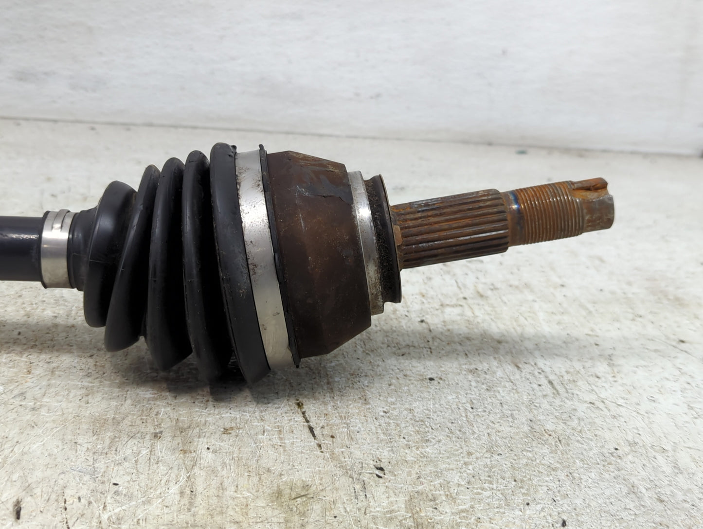 2016-2021 Buick Encore Axle Shaft Front Passenger Cv C/v - Oemusedautoparts1.com