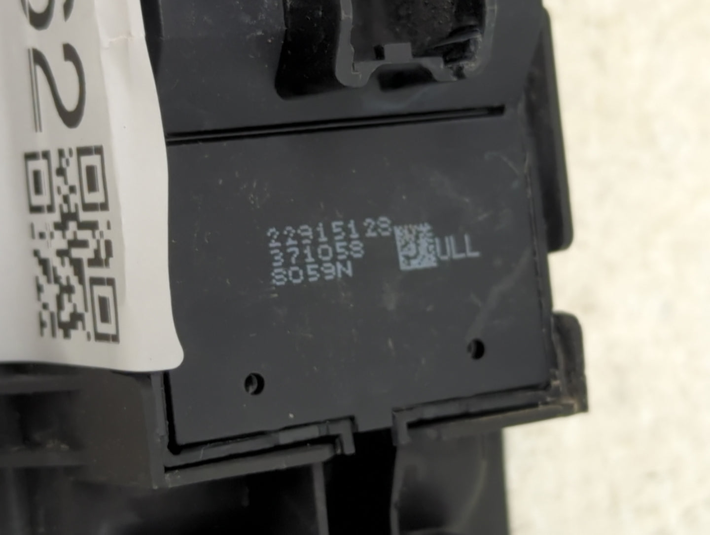 2017-2020 Buick Encore Master Power Window Switch Replacement Driver Side Left P/N:22915128 96025519 Fits Fits 2017 2018 201