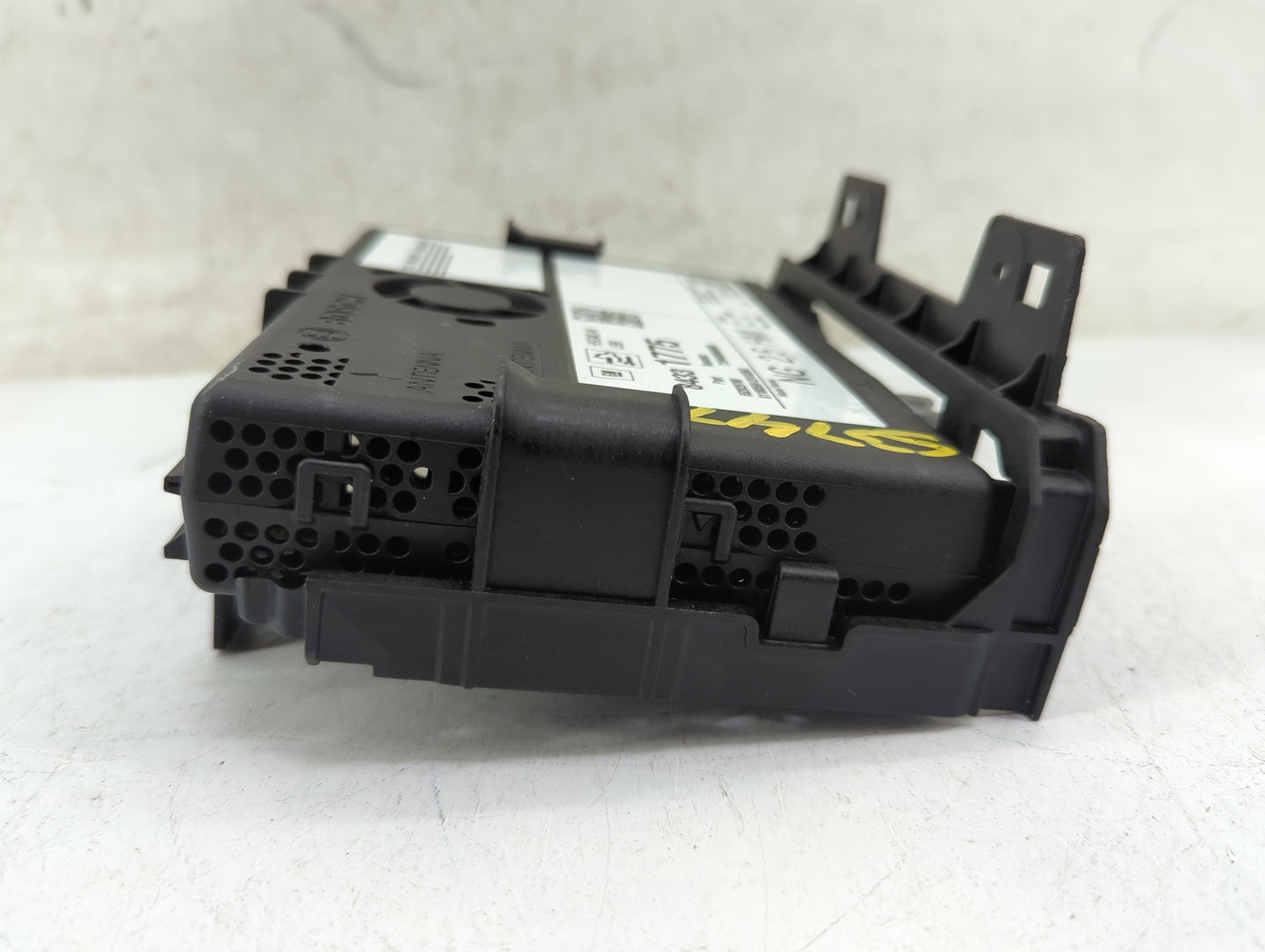 2018 Buick Encore Radio AM FM Cd Player Receiver Replacement P/N:84331775 652029760, 7310400000000X Fits Fits 2016 2017 2019