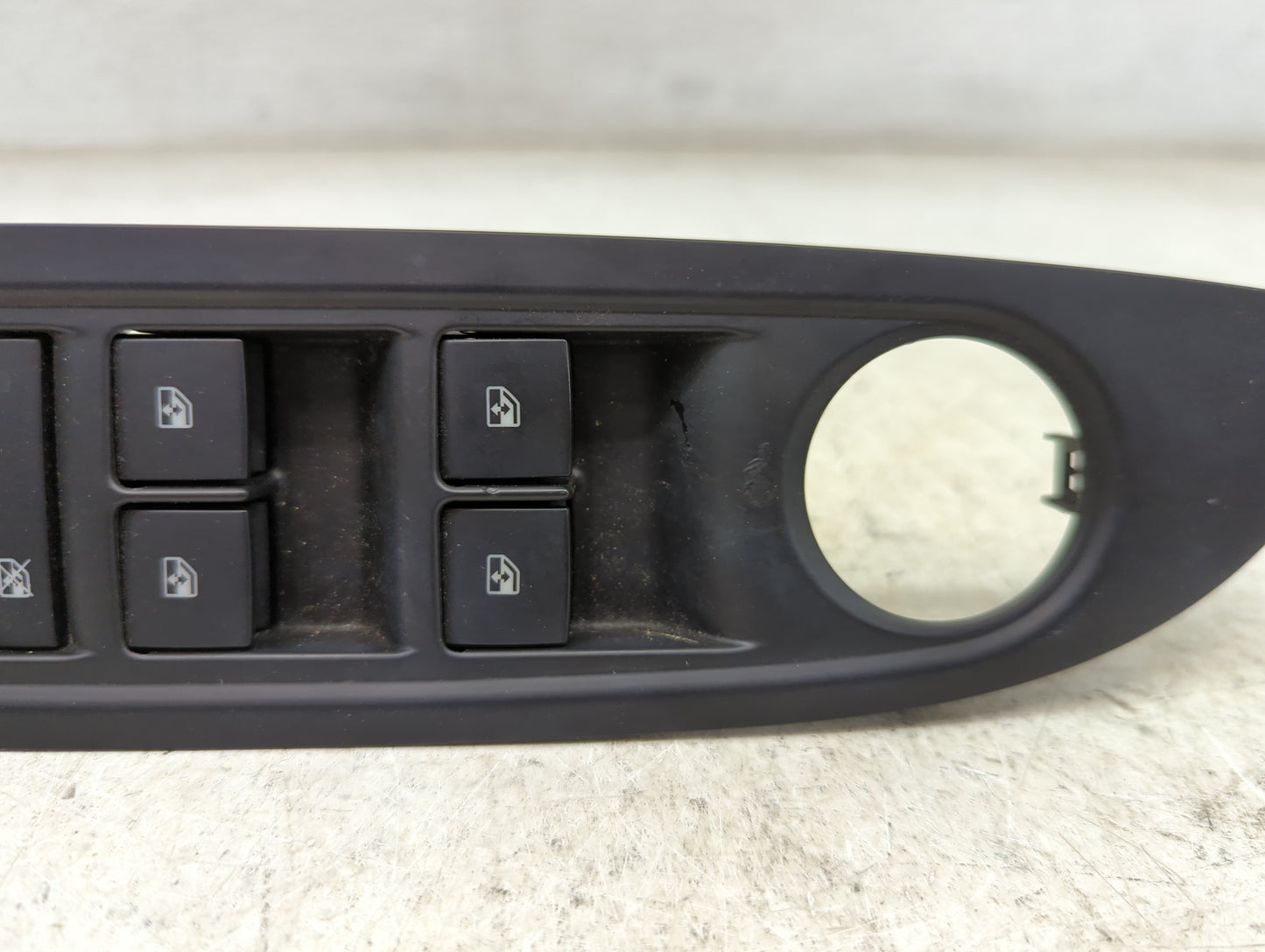 2017-2020 Buick Encore Master Power Window Switch Replacement Driver Side Left P/N:22915128 3710587 Fits Fits 2017 2018 2019