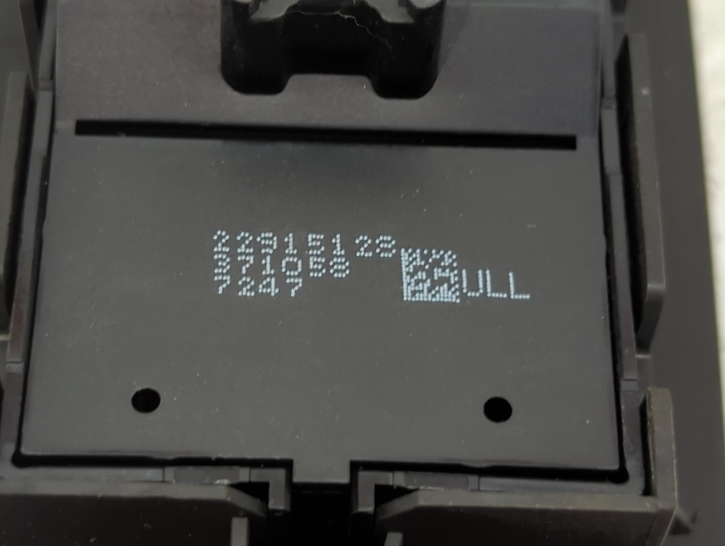 2017-2020 Buick Encore Master Power Window Switch Replacement Driver Side Left P/N:22915128 3710587 Fits Fits 2017 2018 2019
