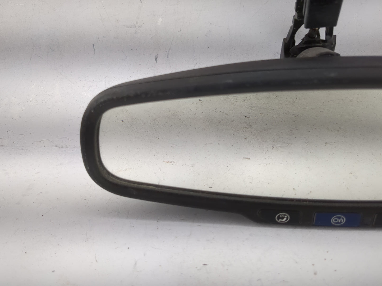 2018 Buick Encore Interior Rear View Mirror Replacement OEM P/N:046891 026891 Fits OEM Used Auto Parts - Oemusedautoparts1.c