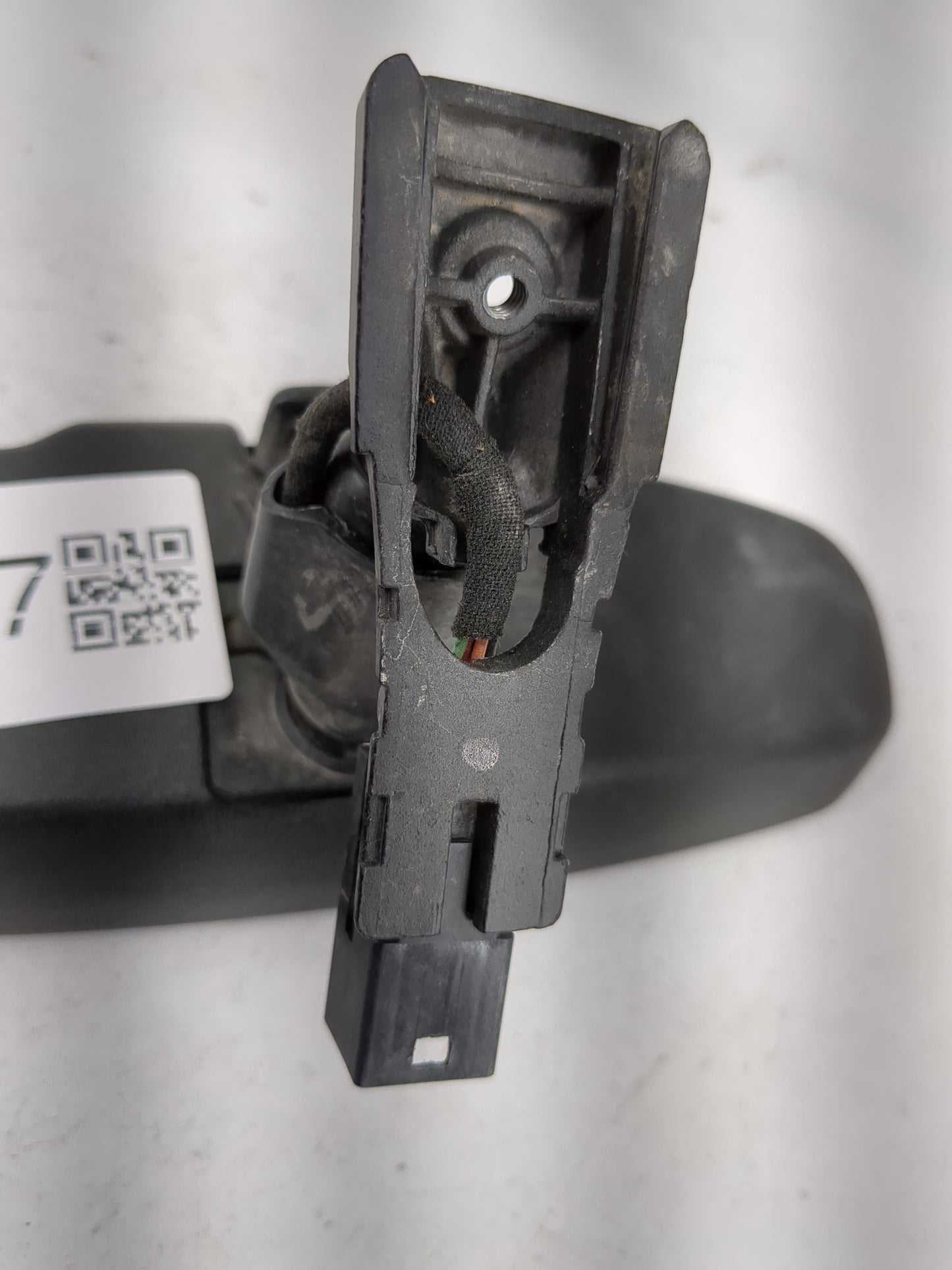 2018 Buick Encore Interior Rear View Mirror Replacement OEM P/N:046891 026891 Fits OEM Used Auto Parts - Oemusedautoparts1.c
