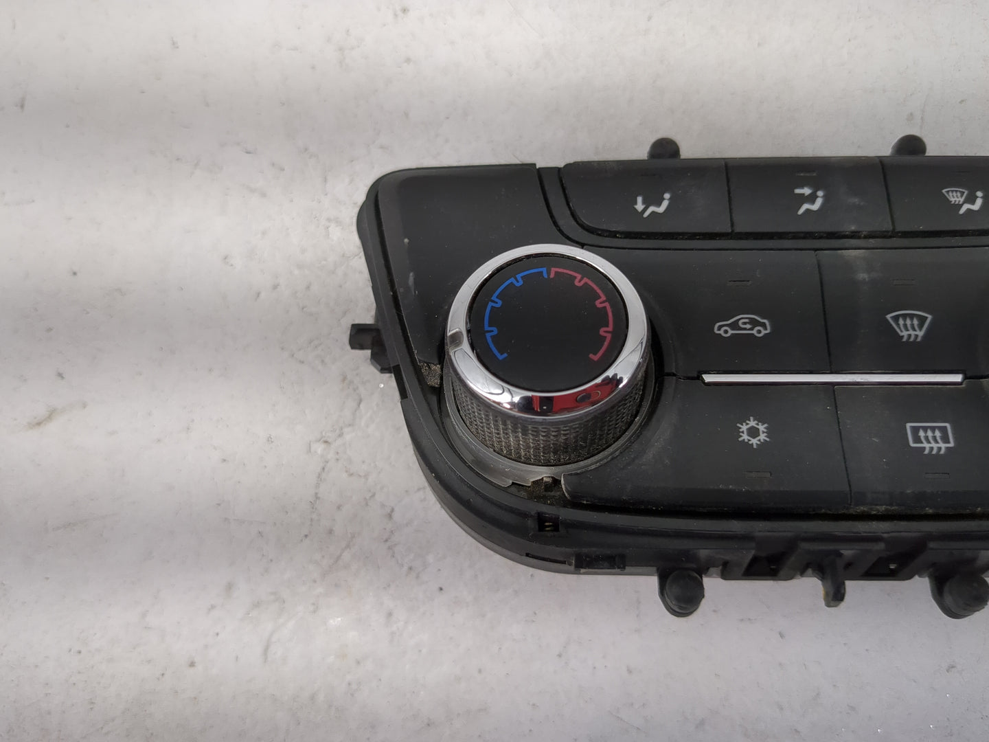 2017-2021 Buick Encore Climate Control Module Temperature AC/Heater Replacement P/N:39081561 A2C1134980001 Fits OEM Used Aut