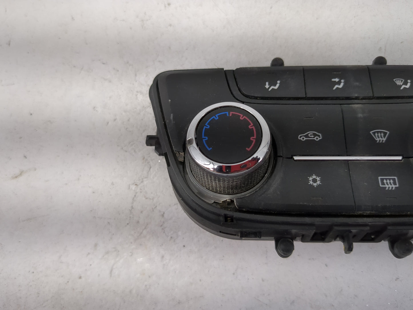 2017-2021 Buick Encore Climate Control Module Temperature AC/Heater Replacement P/N:39081561 A2C1134980001 Fits OEM Used Aut