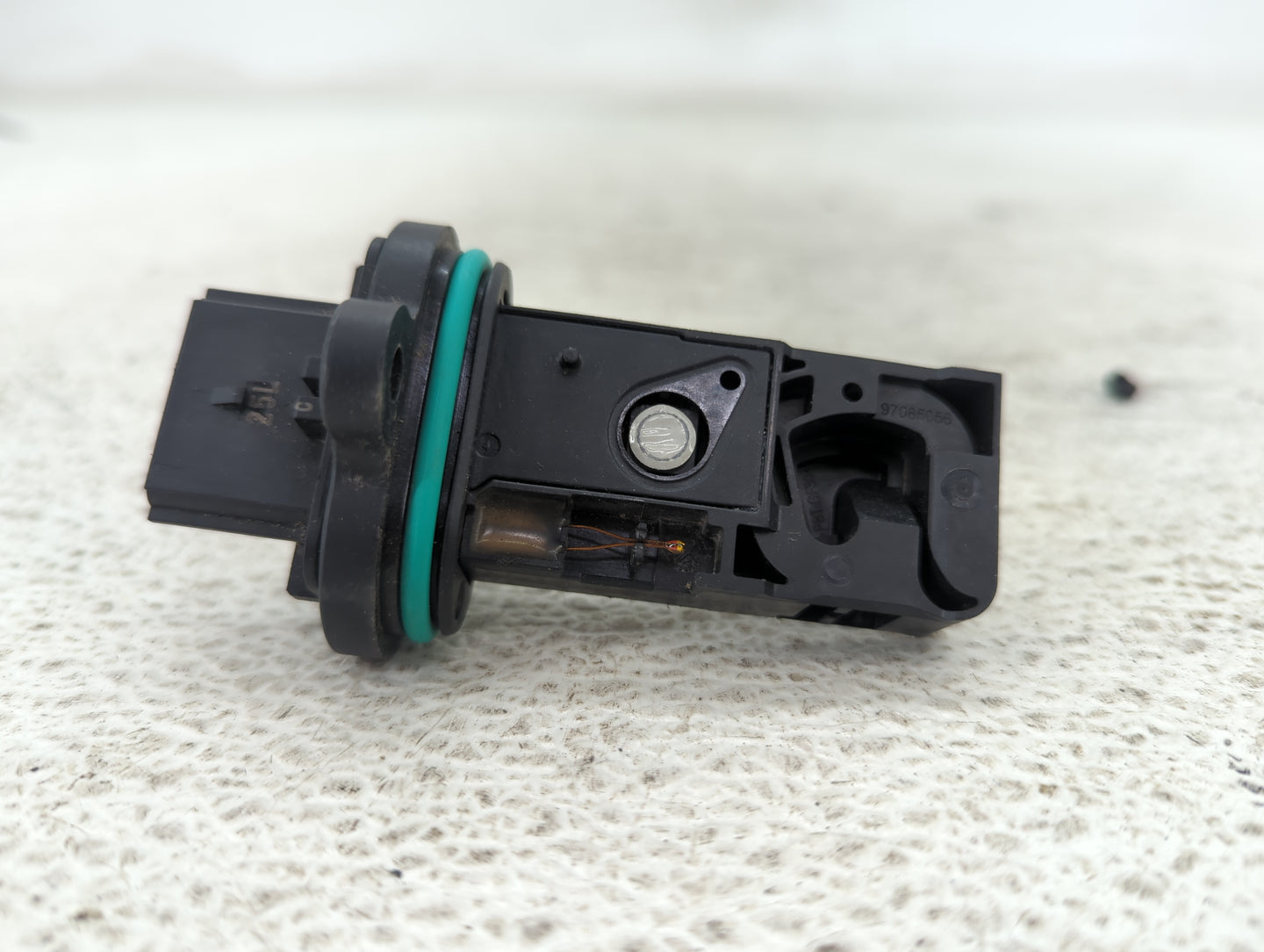 2016-2019 Buick Encore Mass Air Flow Meter Maf 1487813 - Oemusedautoparts1.com