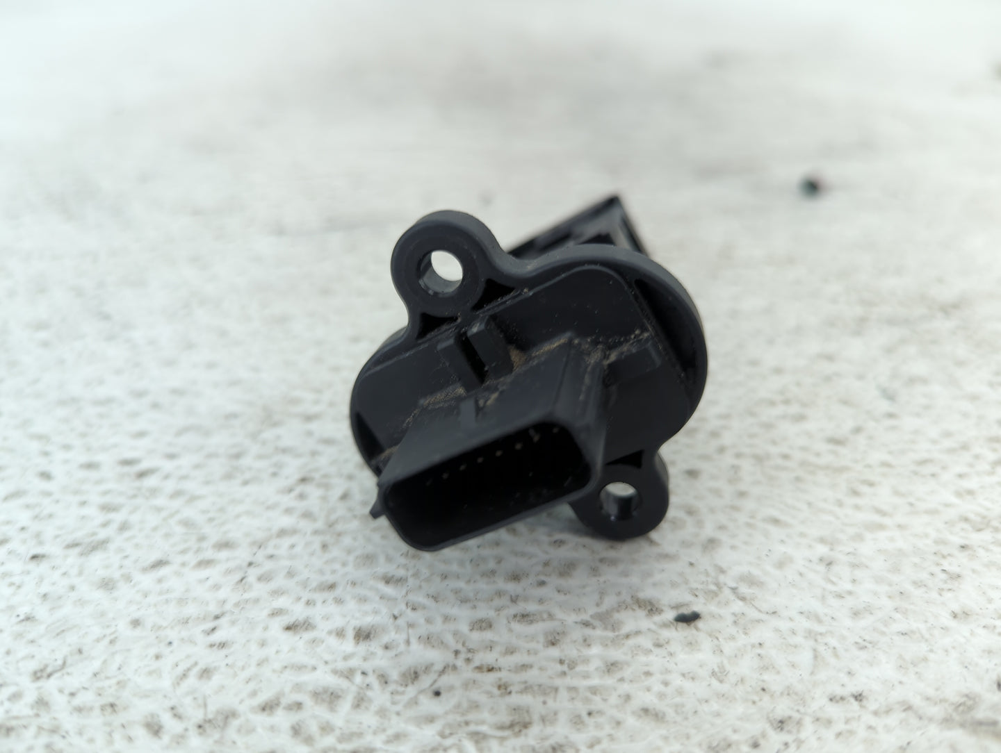 2016-2019 Buick Encore Mass Air Flow Meter Maf 1487813 - Oemusedautoparts1.com