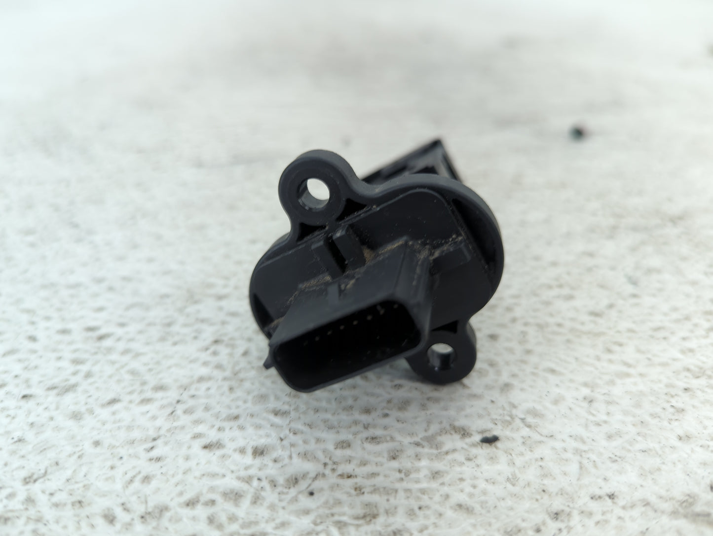2016-2019 Buick Encore Mass Air Flow Meter Maf 1487813 - Oemusedautoparts1.com