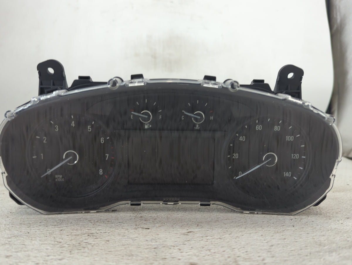 2017 Buick Encore Instrument Cluster Speedometer Gauges P/N:42539743 GM-0068-011-MR-CDOD, 176897137 Miles: Fits OEM Used Aut