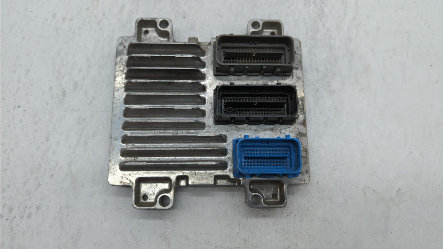 2017-2019 Buick Encore PCM Engine Control Computer ECU ECM PCU OEM P/N:12685936 12668986, 12695536 Fits Fits 2017 2018 2019 