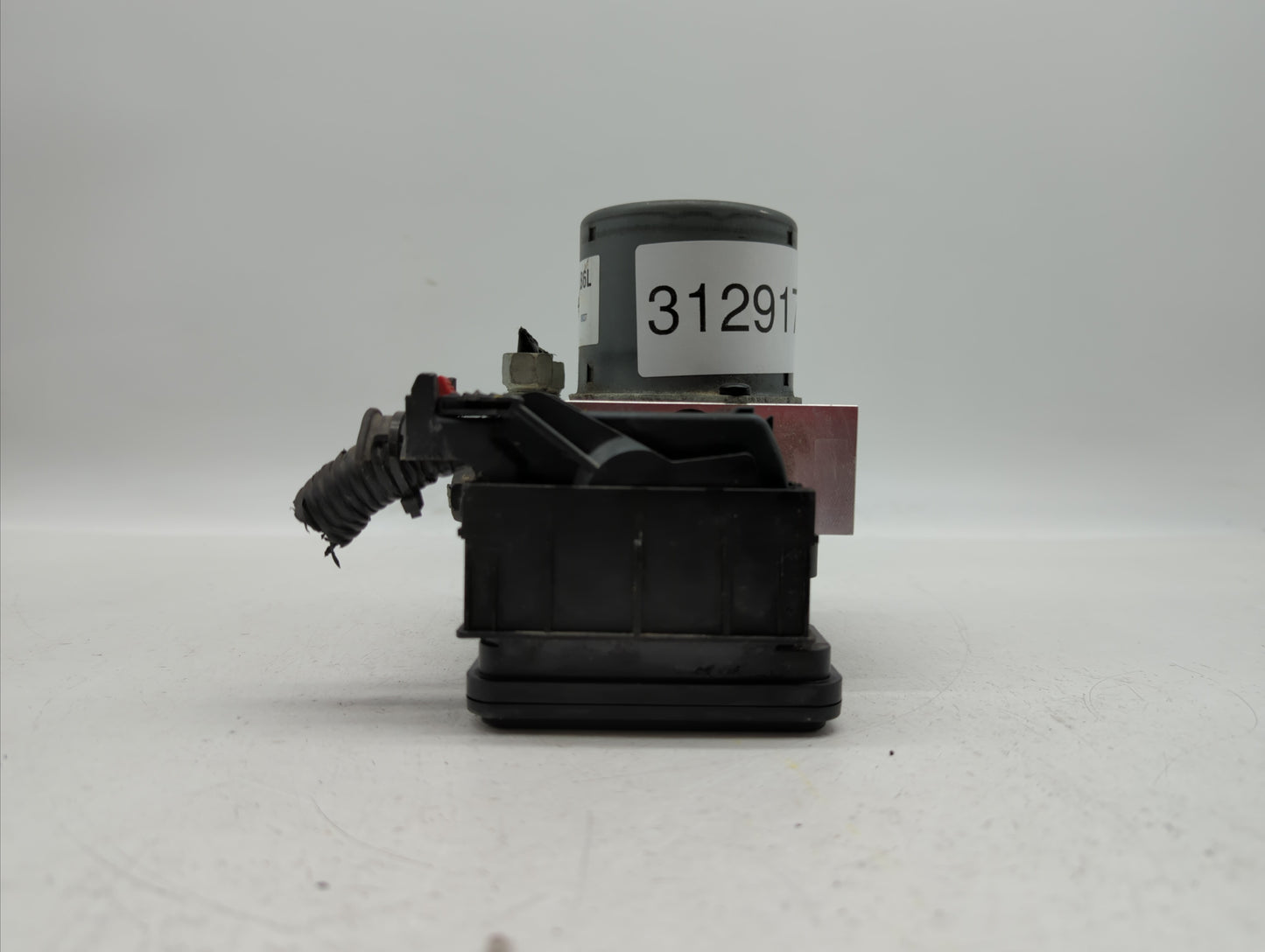2017-2019 Buick Encore ABS Pump Control Module Replacement P/N:42643519 42520669, 42563014 Fits Fits 2017 2018 2019 OEM Used