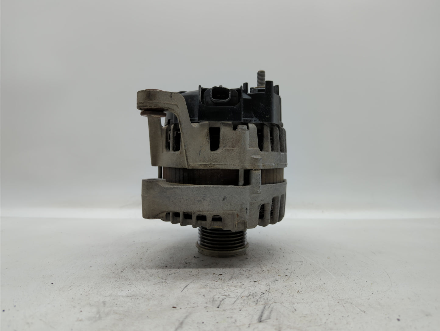 2013-2019 Buick Encore Alternator Replacement Generator Charging Assembly Engine OEM P/N:13597226 13588289 Fits OEM Used Aut