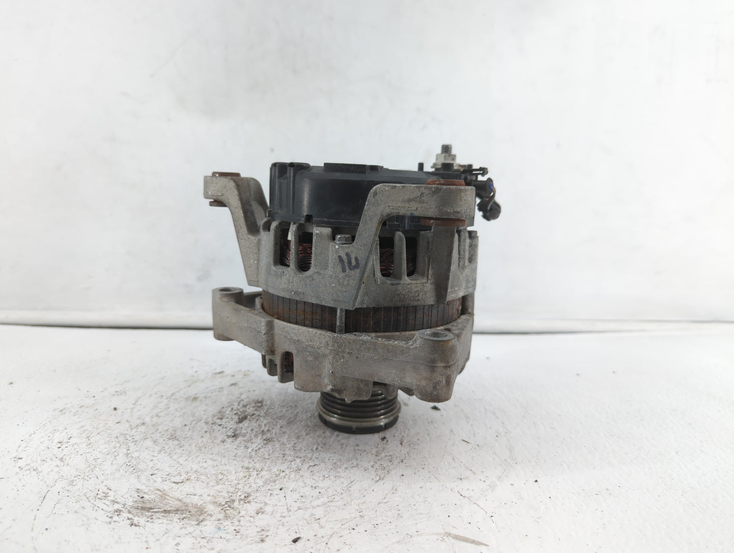 2013-2019 Buick Encore Alternator Replacement Generator Charging Assembly Engine OEM P/N:13577154 13597226 Fits OEM Used Aut