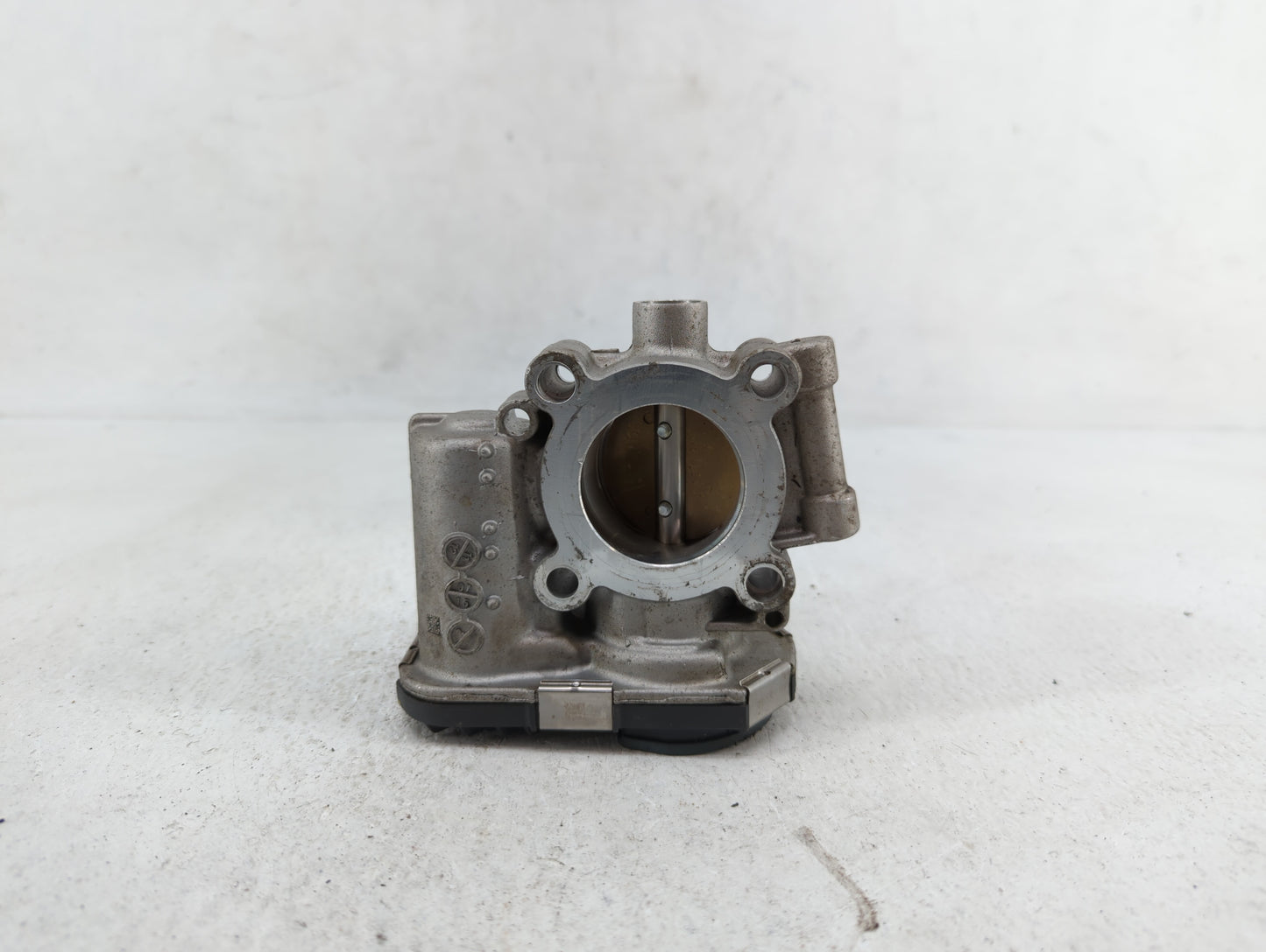 2013-2019 Buick Encore Throttle Body P/N:55581662 55565489 Fits Fits 2011 2012 2013 2014 2015 2016 2017 2018 2019 OEM Used A