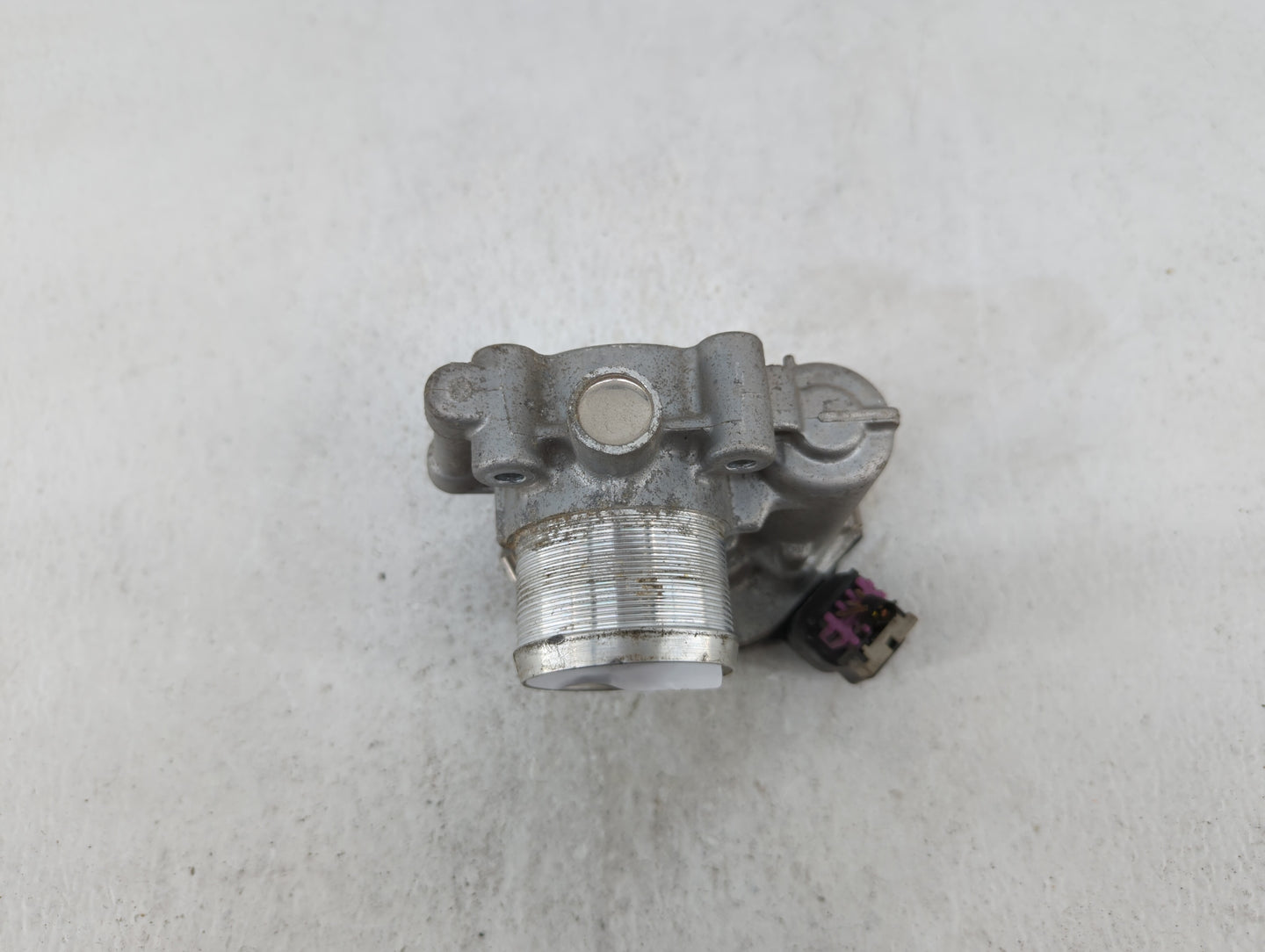 2013-2019 Buick Encore Throttle Body P/N:55581662 55565489 Fits Fits 2011 2012 2013 2014 2015 2016 2017 2018 2019 OEM Used A