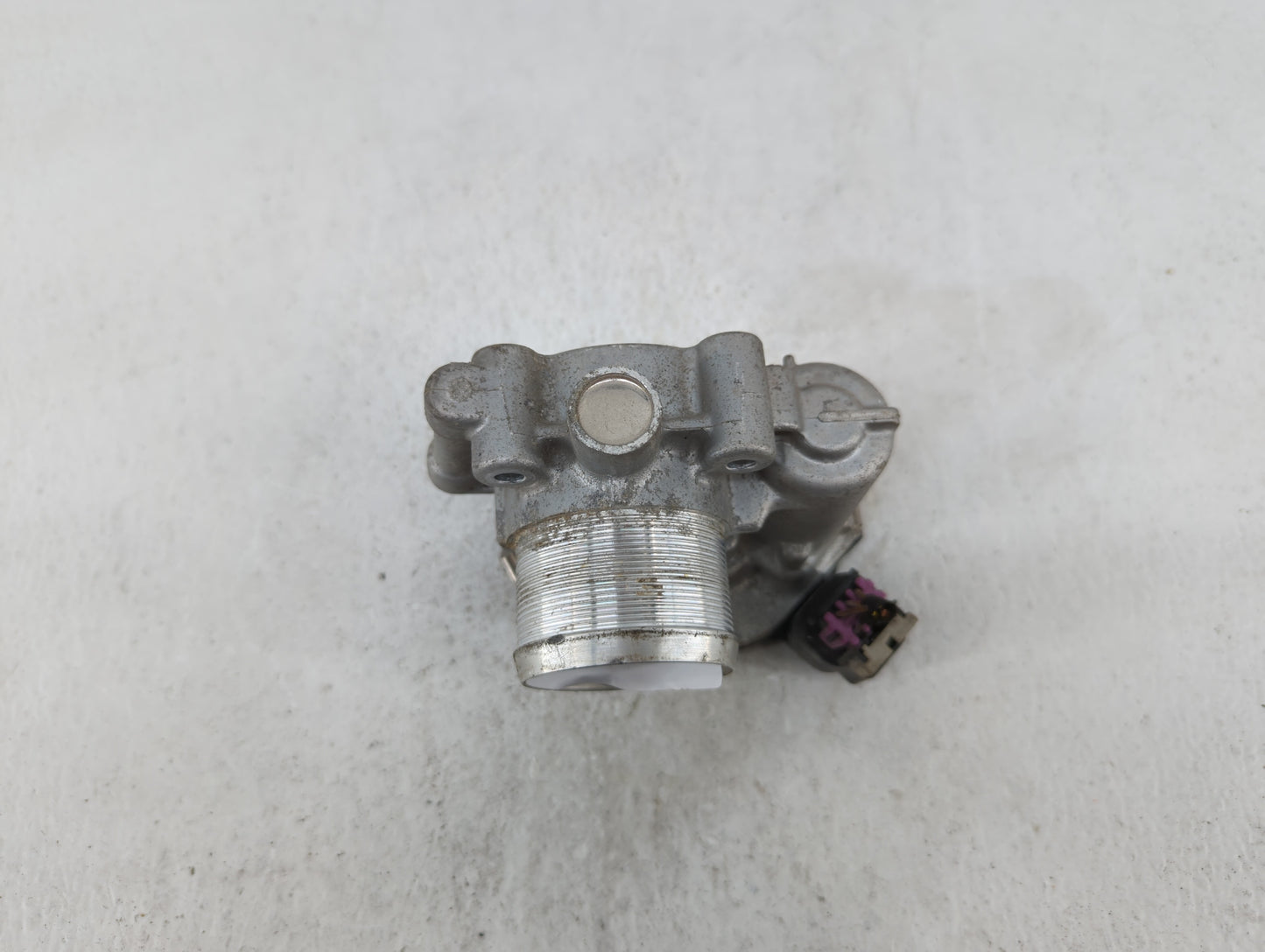 2013-2019 Buick Encore Throttle Body P/N:55581662 55565489 Fits Fits 2011 2012 2013 2014 2015 2016 2017 2018 2019 OEM Used A